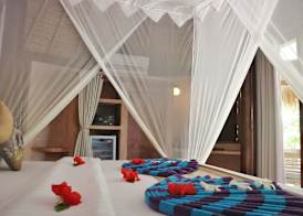 Le Nusa Beach Club 2