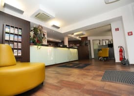 The Atrium Hotel 4
