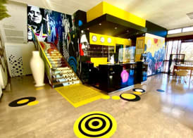 LH Hotel Arca Street Art 3