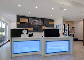 Holiday Inn Express & Suites GRAND RAPIDS SOUTH - WYOMING by IHG 2