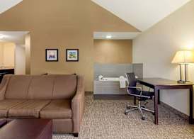 Comfort Inn & Suites Greeley 3