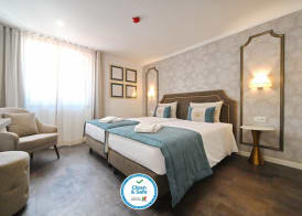 Famous Crows Lisbon Suites 3