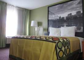 Super 8 by Wyndham New Cumberland 5