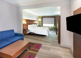 Holiday Inn Express & Suites ORANGE by IHG 3