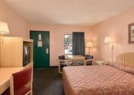 Super 8 by Wyndham Columbia 5