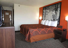 Hillside Inn & Suite 5