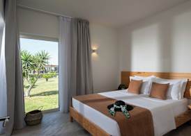 The River Suites - Adults Only 2