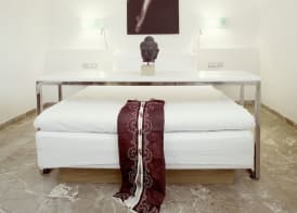 Petit Palace Hotel Tres 3