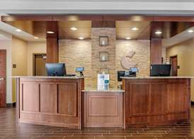 Comfort Inn & Suites 3