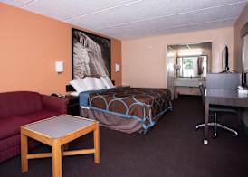 Super 8 by Wyndham Black Mountain Asheville East 3