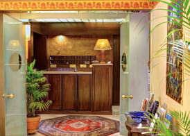 Nicola Hotel 2