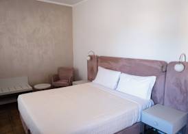 The Gate 441 Rooms 4