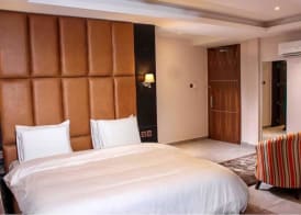 Joshesther Olive Hotel 5