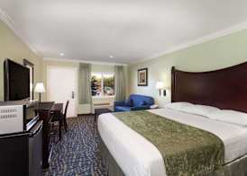 Orange County Airport Hotel Costa Mesa 2