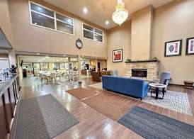 Comfort Inn & Suites Black River Falls I-94 4