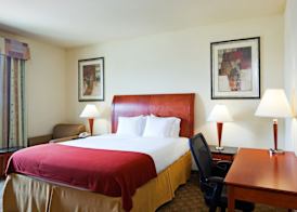 Holiday Inn Express & Suites FAIRFIELD-NORTH by IHG 3