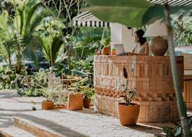 Sendero Hotel 2