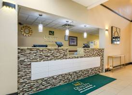 Quality Inn & Suites Sellersburg - Louisville Area 2