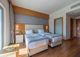 Parion Hotel 5