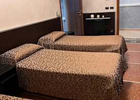 Funny Holiday Guest House 4