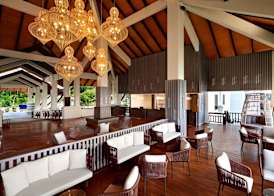DoubleTree by Hilton Damai Laut 5