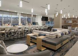 SpringHill Suites by Marriott Tampa Downtown 2