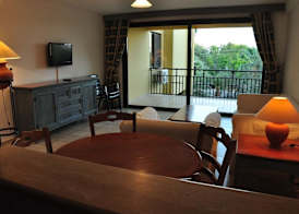 Palm Court Suites 5