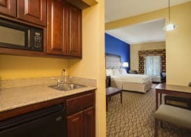 Holiday Inn Express & Suites TOWER CENTER NEW BRUNSWICK by IHG 5
