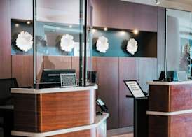 Courtyard by Marriott Los Angeles LAX / Century Boulevard 2
