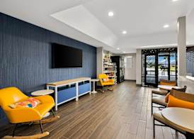 Spark by Hilton Tifton 5
