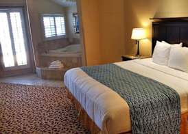 Laguna Brisas - A Beach Hotel 4