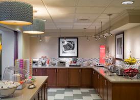 Hampton Inn & Suites State College at Williamsburg Square 5