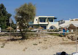 Paradiso Studios & Apartments 3
