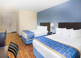 Days Inn by Wyndham Macon I-75 North 4