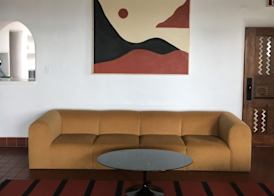 El Rey Court 2