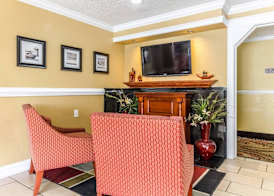 Rodeway Inn & Suites Jacksonville near Camp Lejeune 3