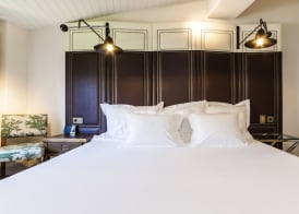 Hotel Cort 4