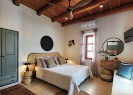 Petronikolis Traditional House 4