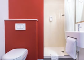 B&B HOTEL Cannes La Bocca Plage 5