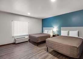 WoodSpring Suites Bakersfield Airport 5