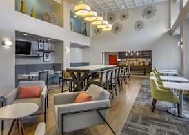 Hampton Inn & Suites by Hilton Edmonton/West 3