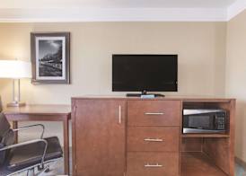 La Quinta by Wyndham Elizabethtown 5