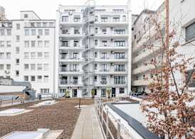 Numa Düsseldorf Leo 2