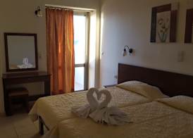 Blue Sky Hotel Apartments 4