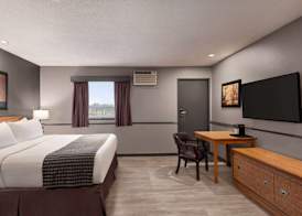Travelodge by Wyndham Brandon 5