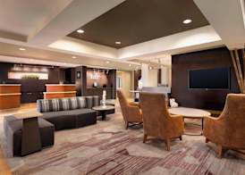 Courtyard by Marriott Bloomington Normal 2