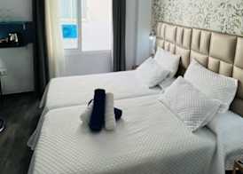 Bajondillo Beach Cozy Inns 4