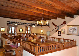 Santner, Hotel 5