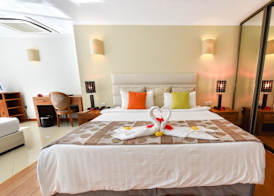 Crown Beach Hotel Seychelles 4