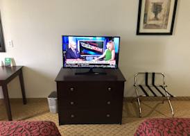 Days Inn & Suites by Wyndham Conroe North 5